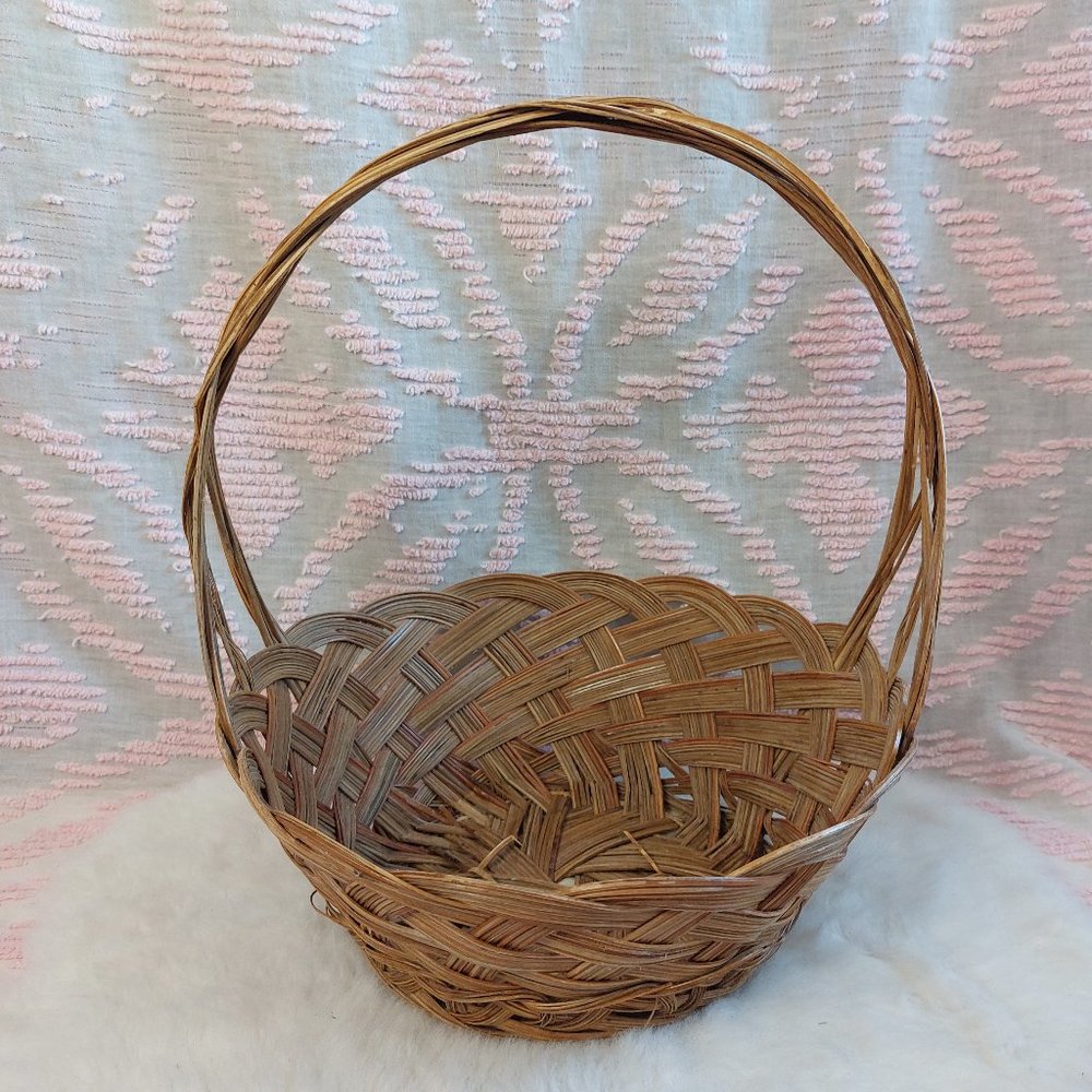 Vintage Round Woven Rattan Basket Wicker with Fixed Handle 13.5"H x 12"W